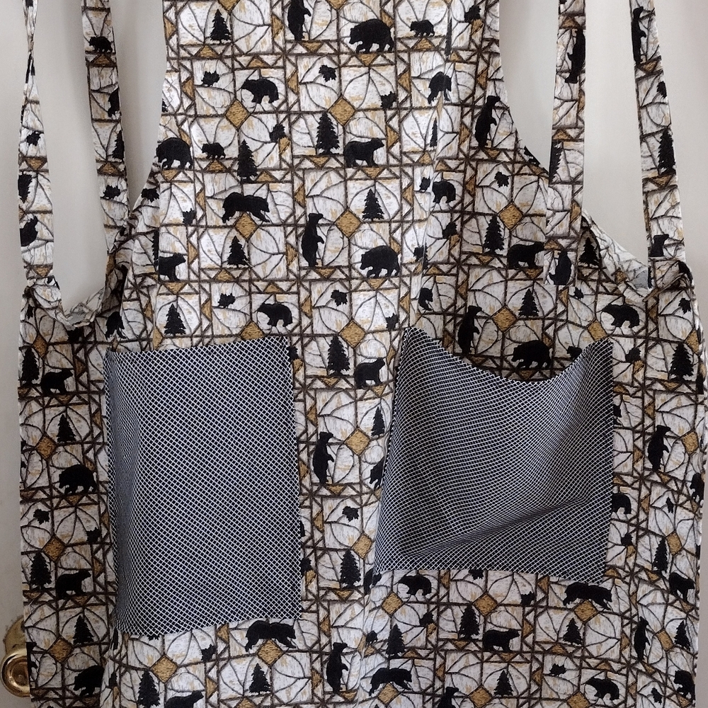 Apron bears and trees